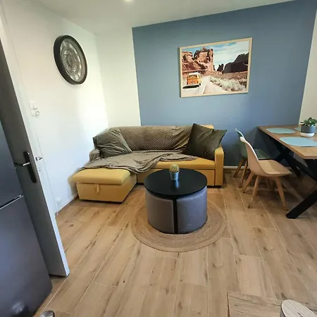 50m From The Apartman *